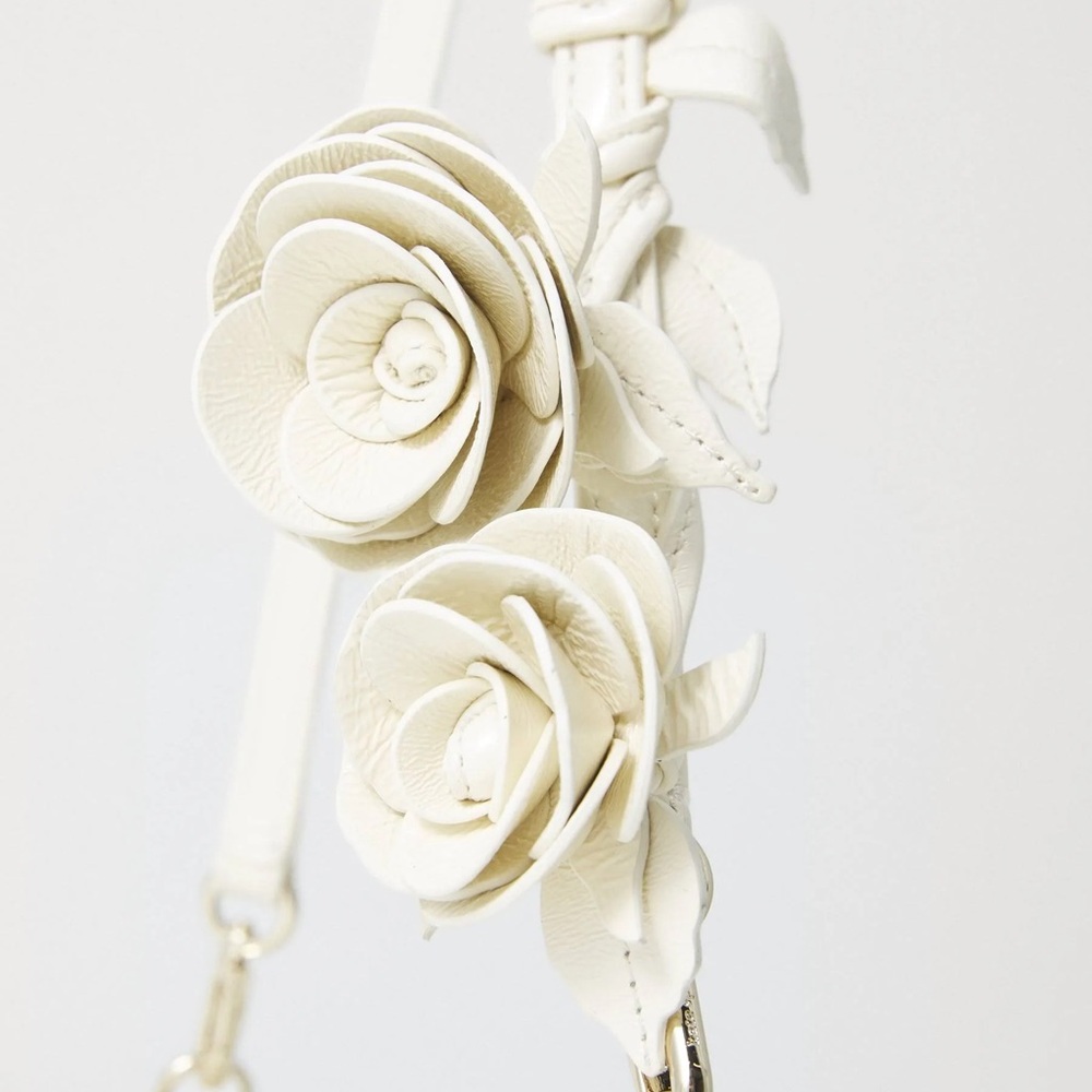 Kate Spade Liv Crinkle Patent Shoulder Bag Cashew Milk | 3D Rose | NWT - Picture 4 of 9